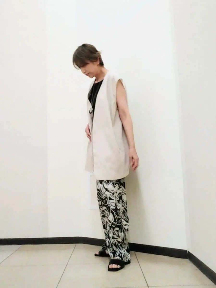 自由区 浅野 コーディネート画像