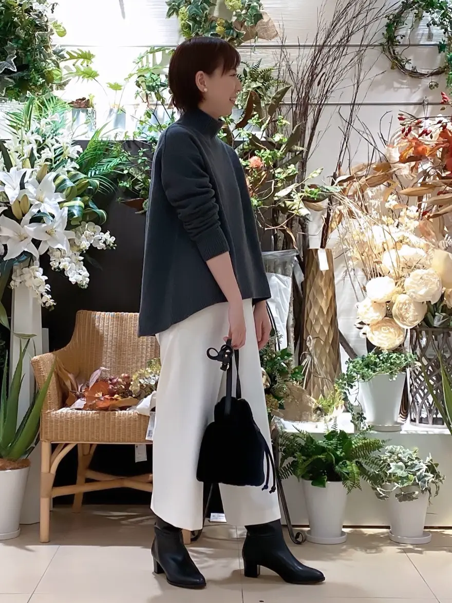  丸尾 コーディネート画像