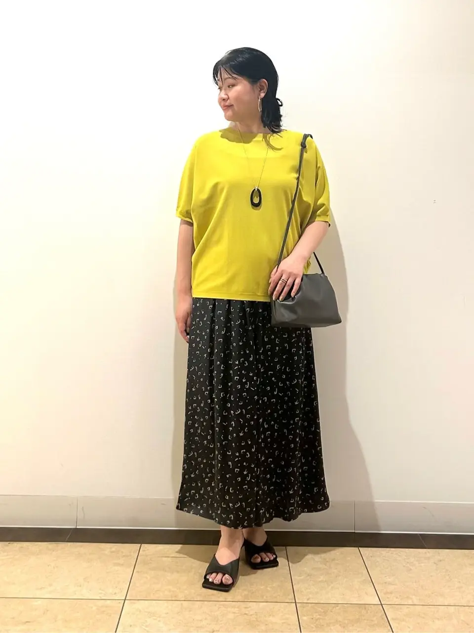 自由区 藤﨑 コーディネート画像