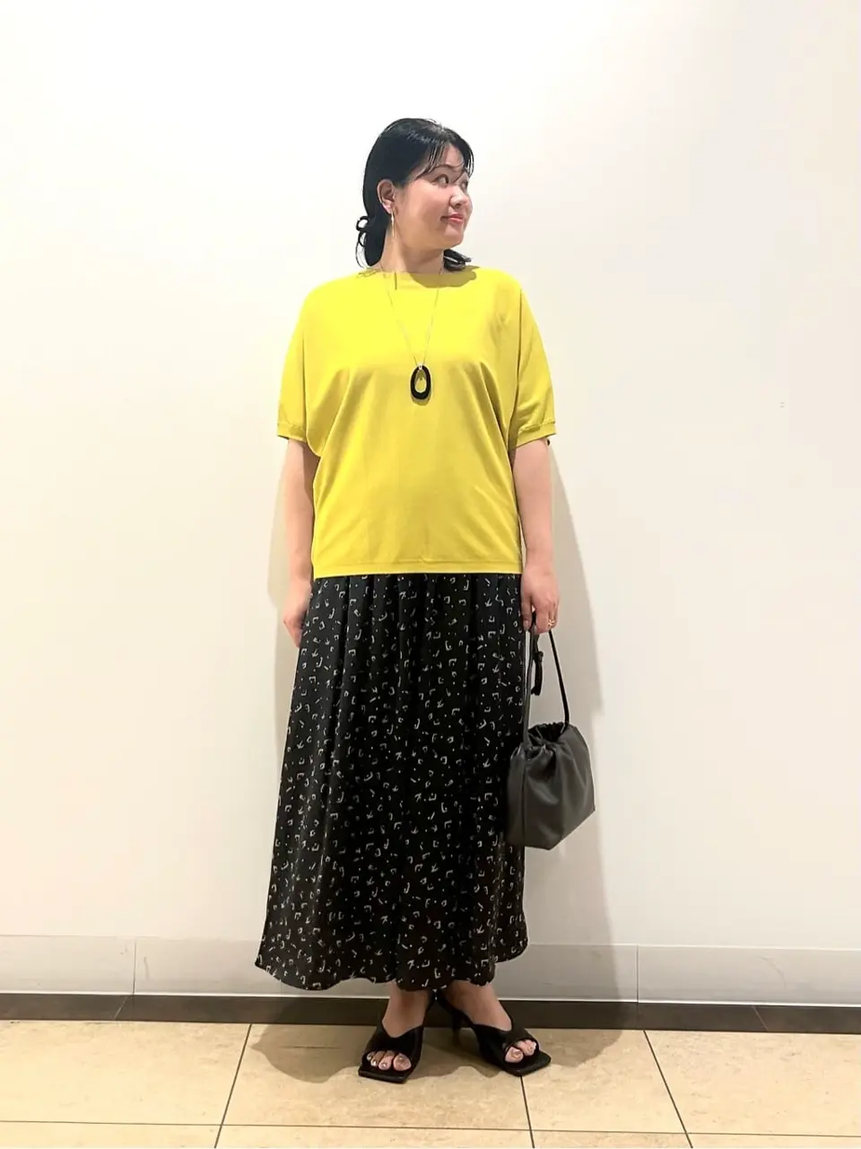 自由区 藤﨑 コーディネート画像