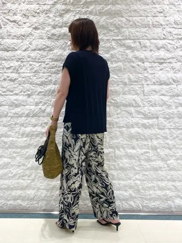 自由区 林 コーディネート画像