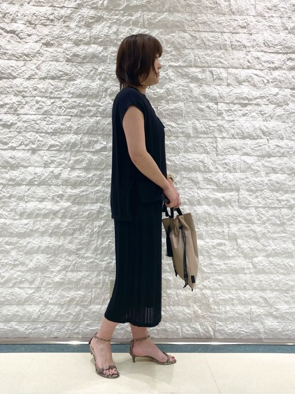 自由区 林 コーディネート画像