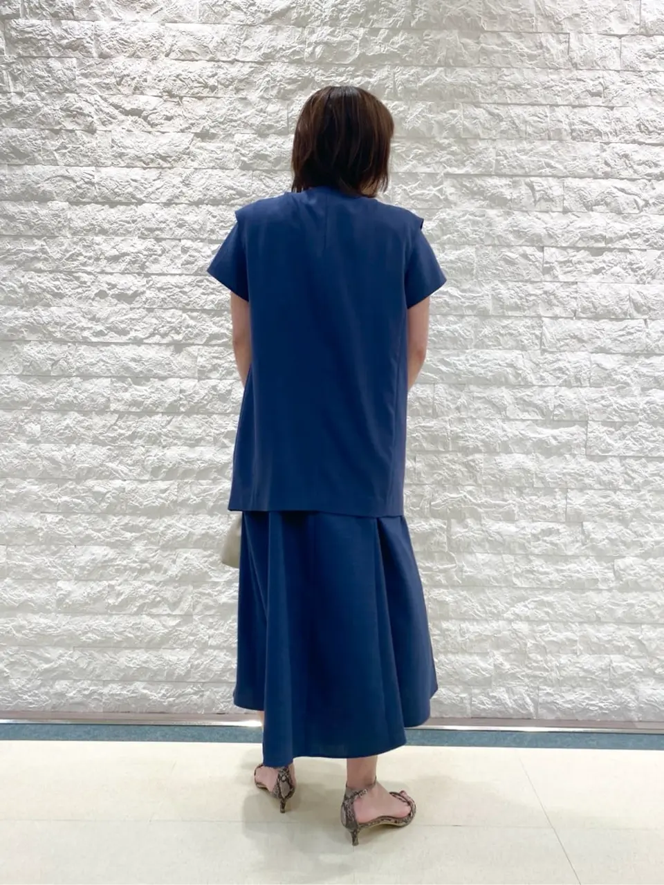 自由区 林 コーディネート画像