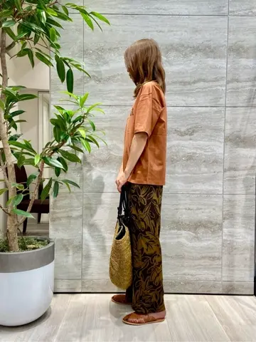 自由区 Ishii コーディネート画像