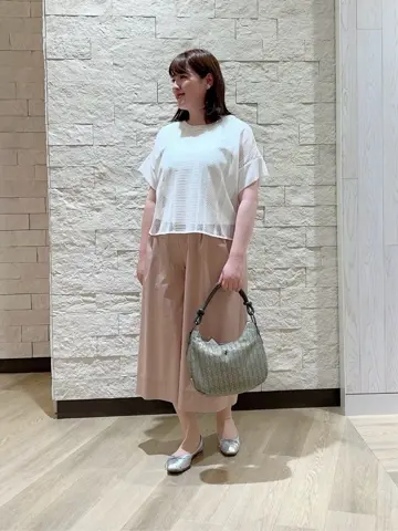 自由区 うめだ コーディネート画像