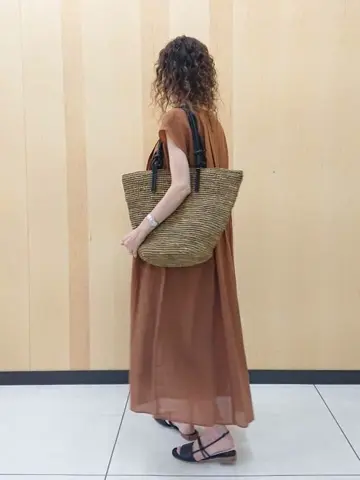 自由区 半澤 コーディネート画像