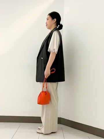 自由区 南 コーディネート画像