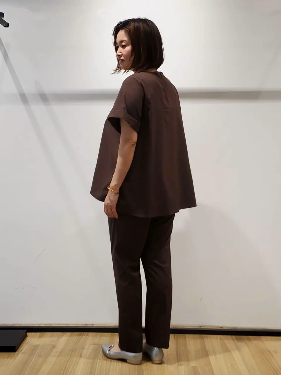 自由区 eri コーディネート画像