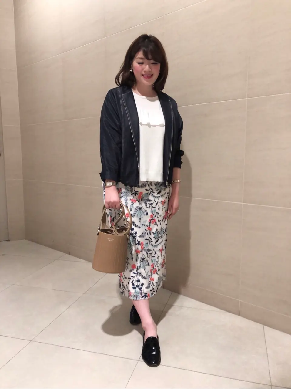 自由区 うめだ コーディネート画像