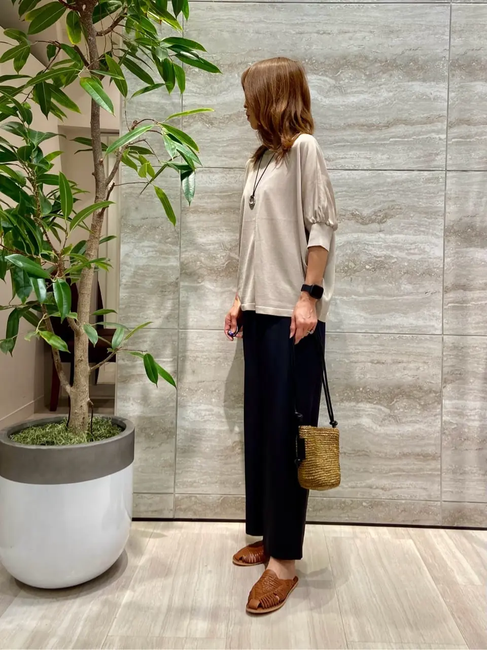 自由区 Ishii コーディネート画像