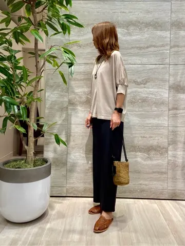 自由区 Ishii コーディネート画像