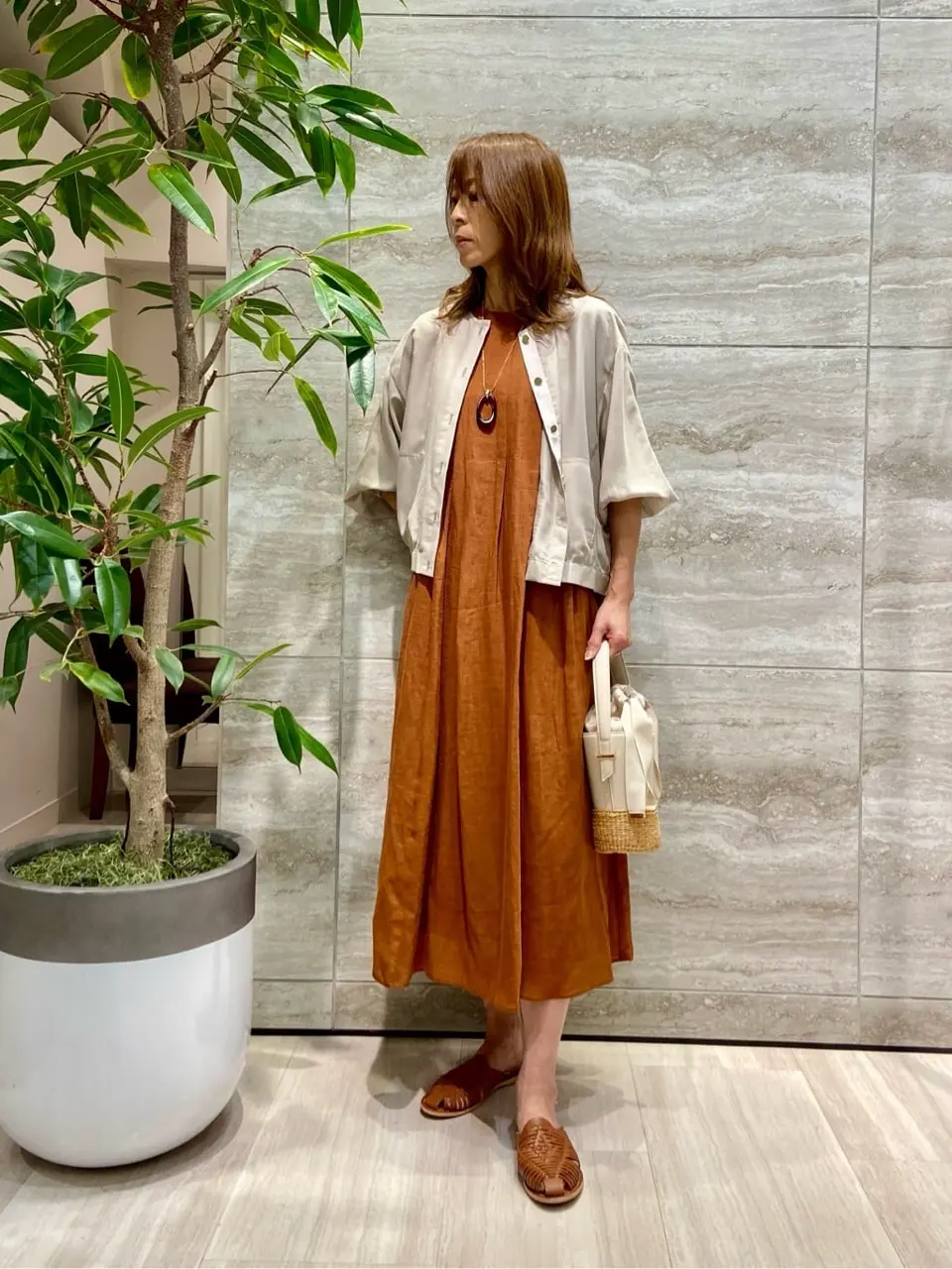 自由区 Ishii コーディネート画像