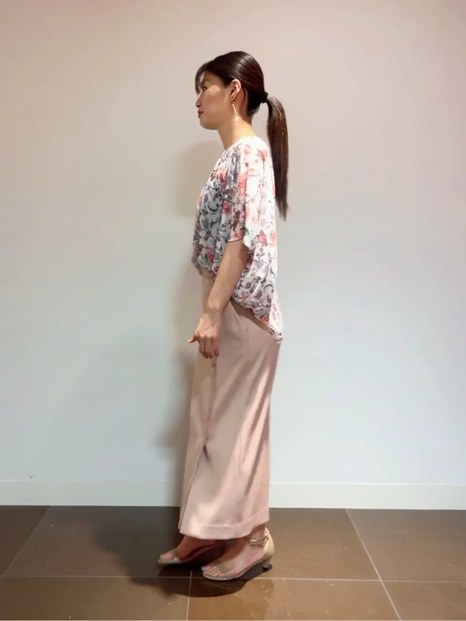 自由区 古宮 コーディネート画像