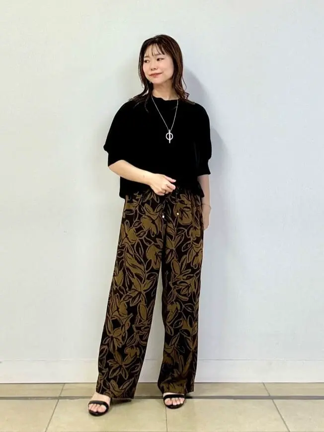 自由区 小林 コーディネート画像