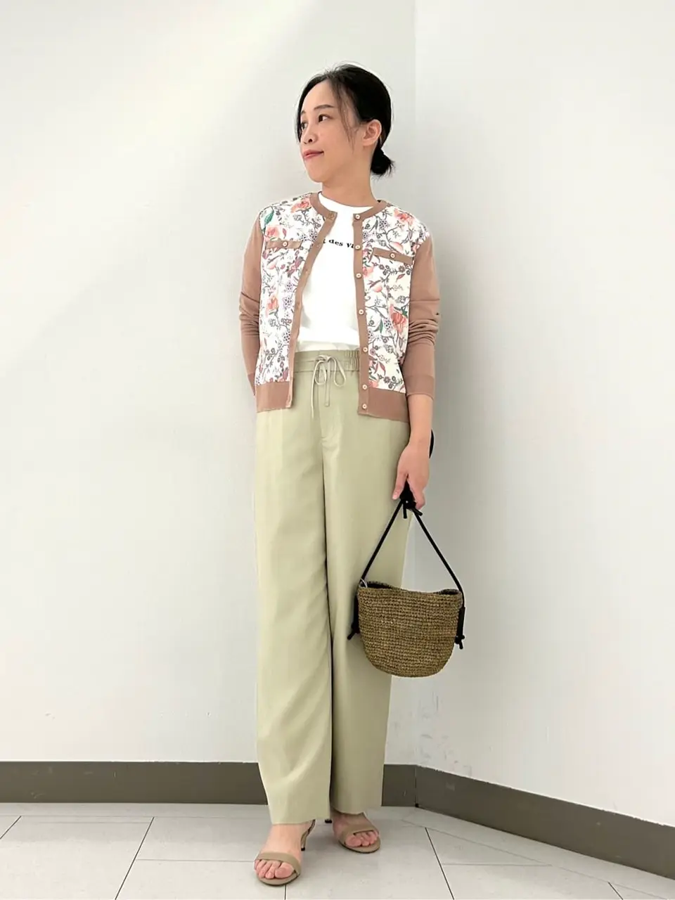 自由区 南 コーディネート画像