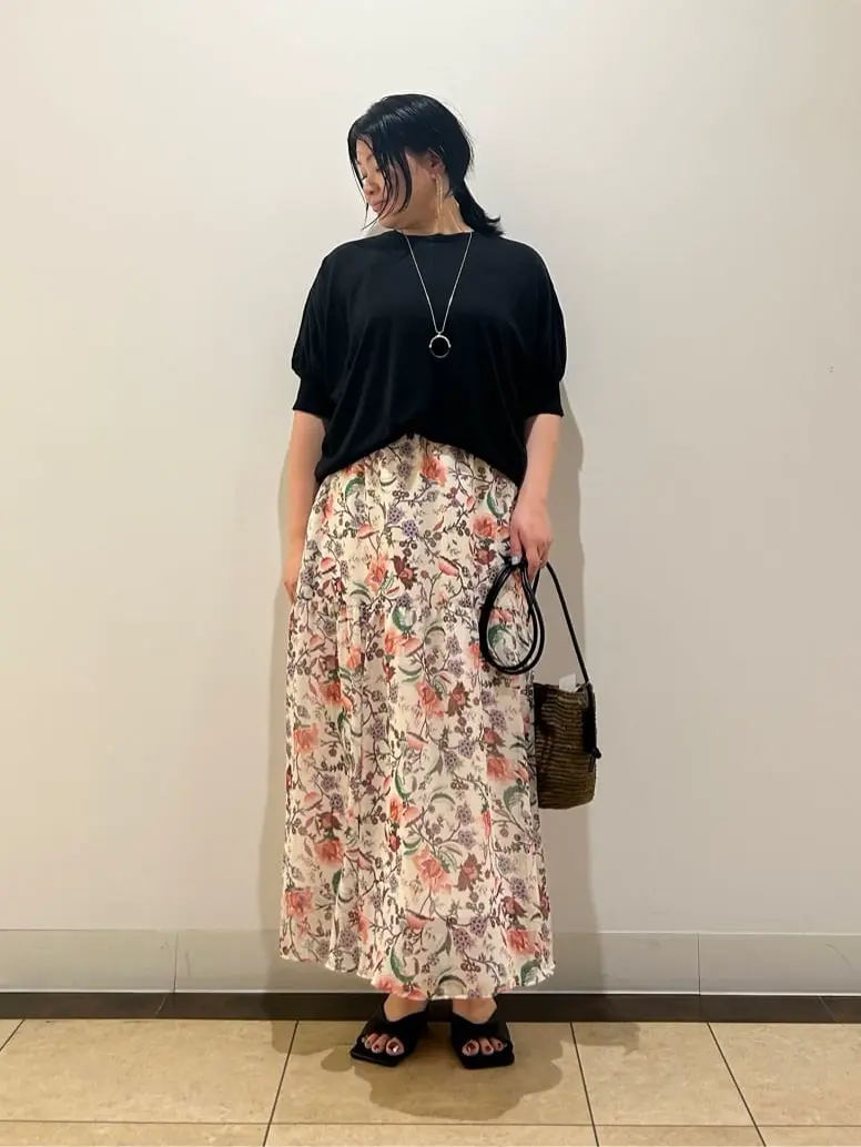 自由区 藤﨑 コーディネート画像