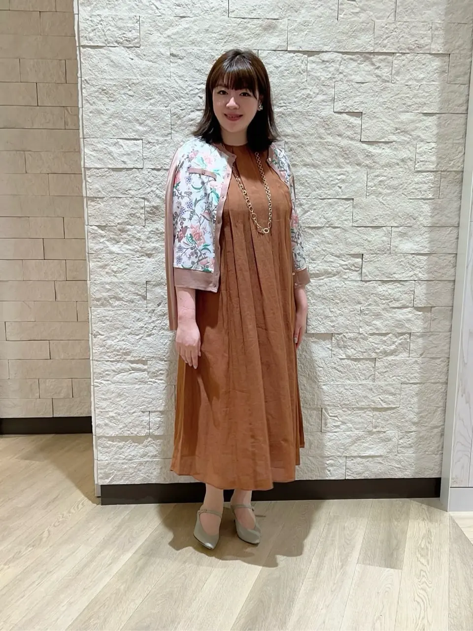 自由区 うめだ コーディネート画像