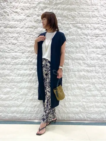 自由区 林 コーディネート画像