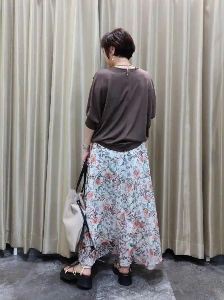 自由区 鶴田 コーディネート画像