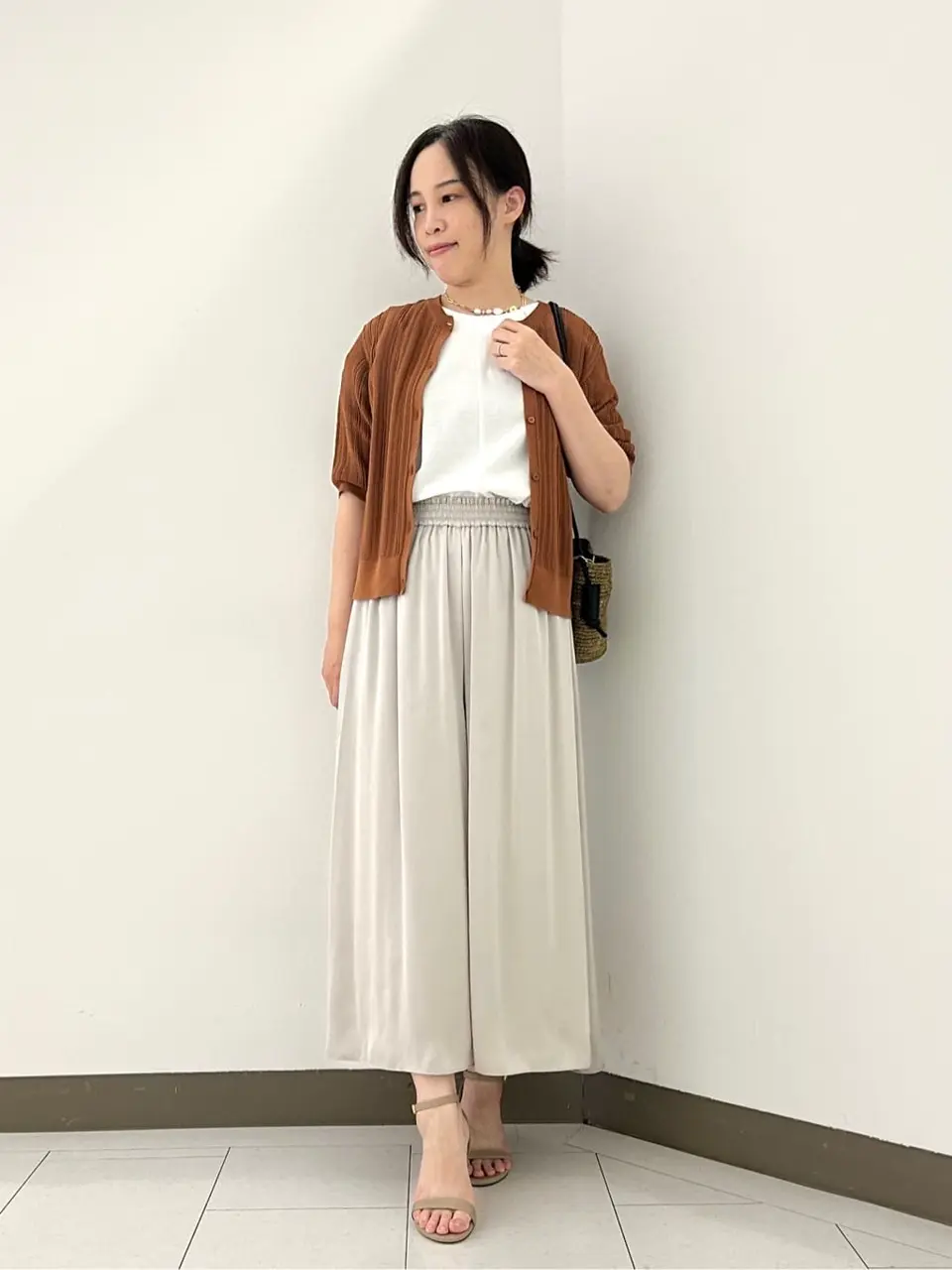 自由区 南 コーディネート画像