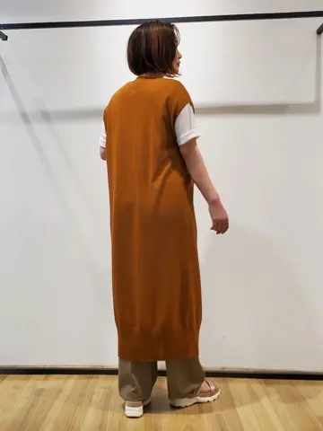 自由区 eri コーディネート画像