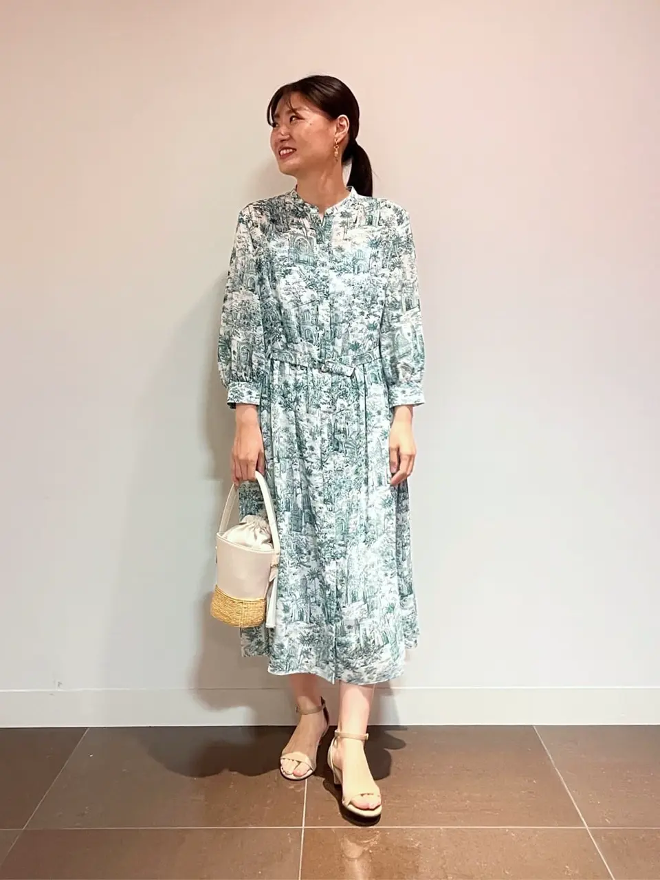 自由区 古宮 コーディネート画像