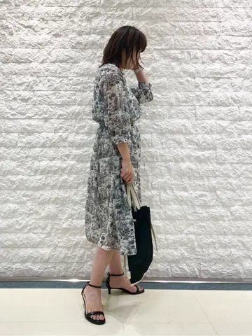 自由区 林 コーディネート画像