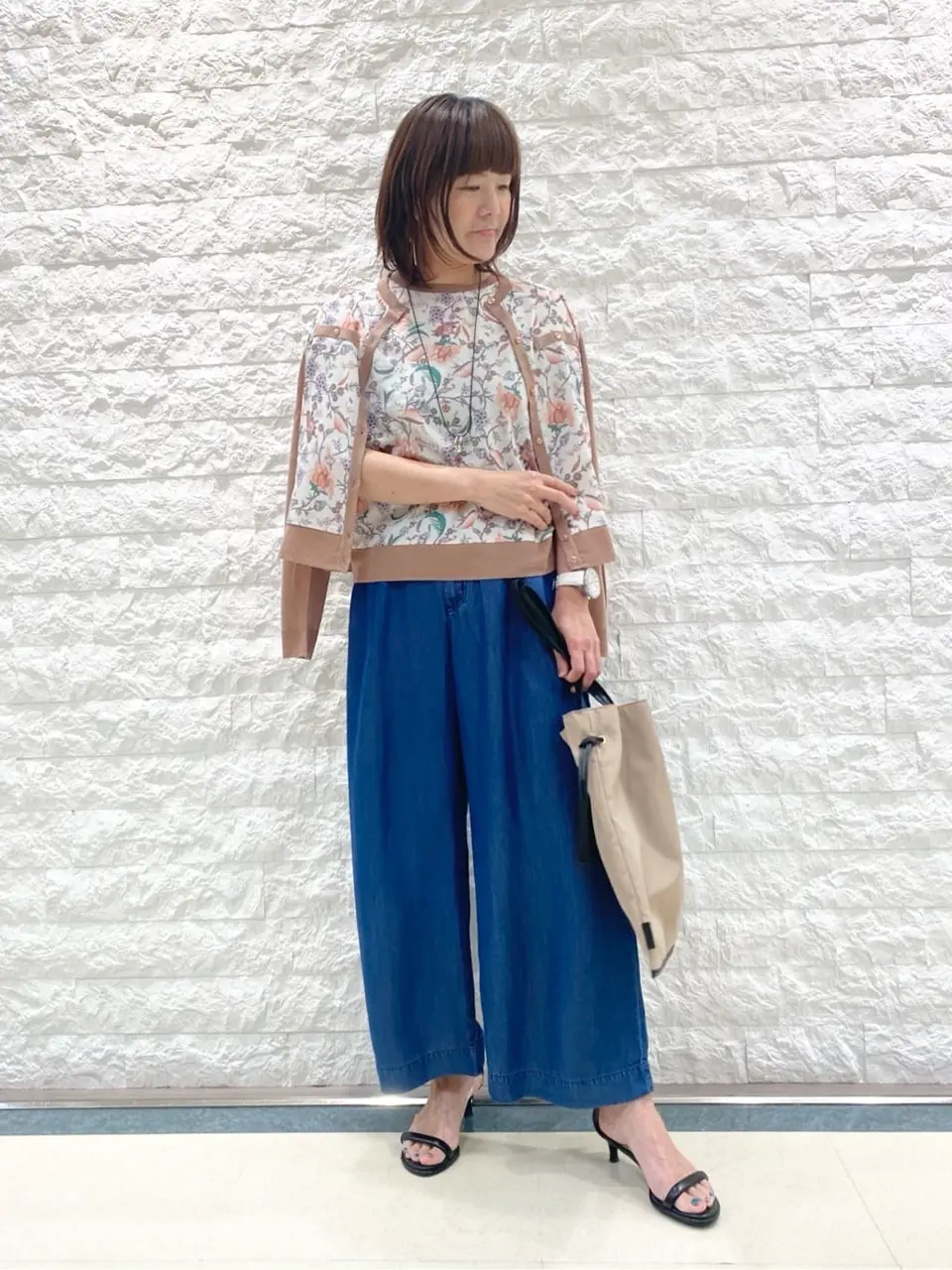 自由区 林 コーディネート画像