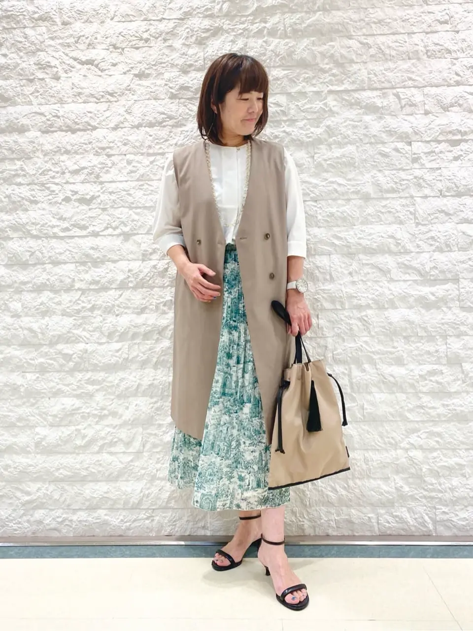 自由区 林 コーディネート画像