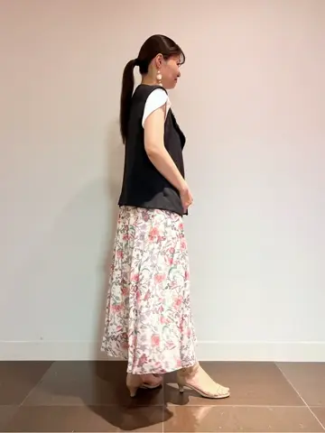 自由区 古宮 コーディネート画像