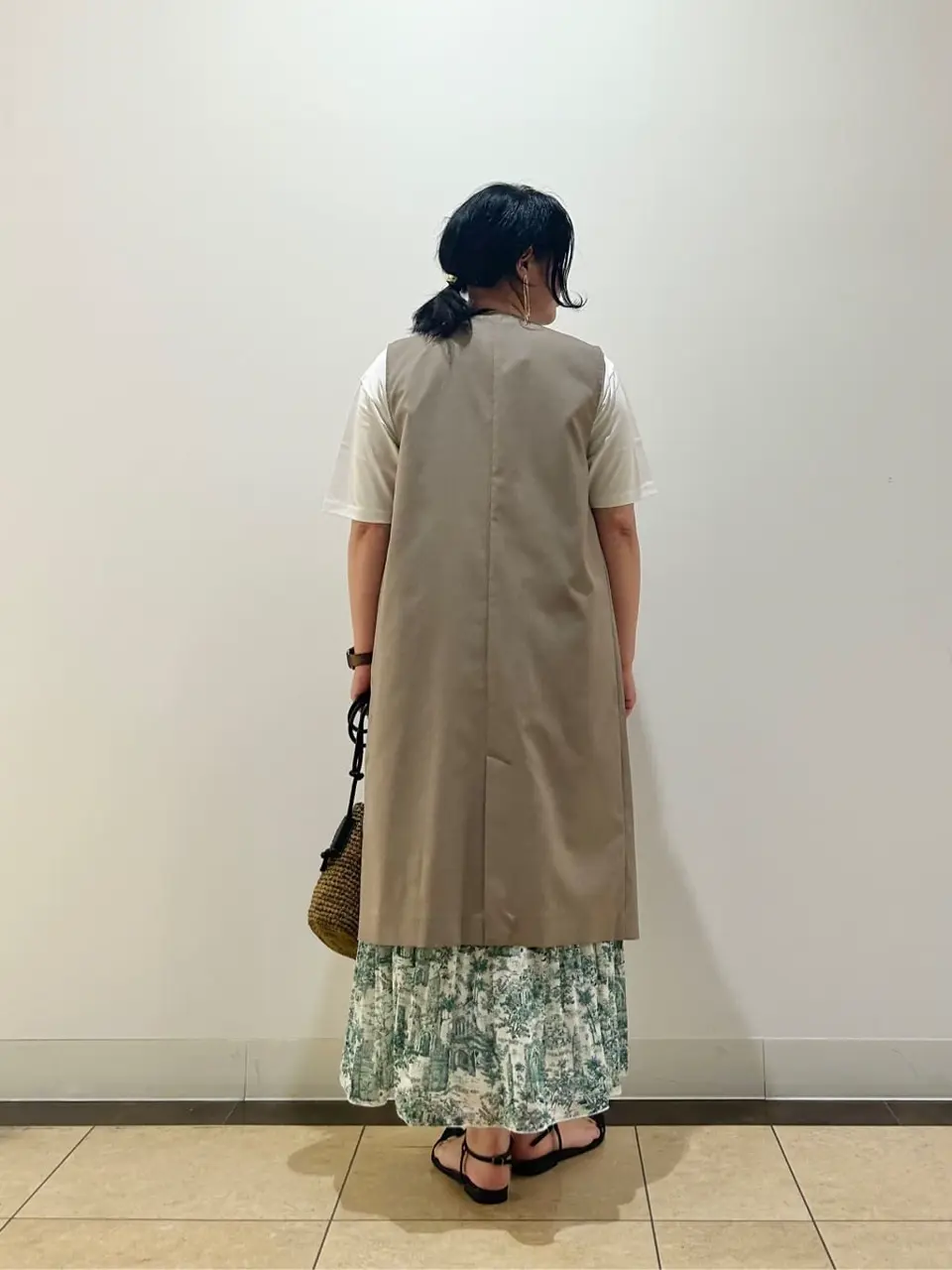 自由区 藤﨑 コーディネート画像