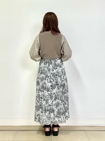 自由区 小林 コーディネート画像