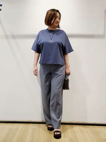 自由区 eri コーディネート画像