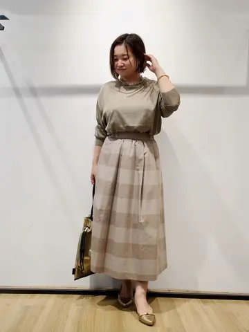 自由区 eri コーディネート画像