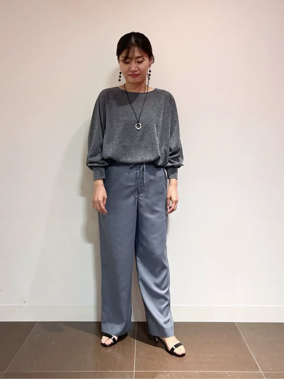 自由区 古宮 コーディネート画像