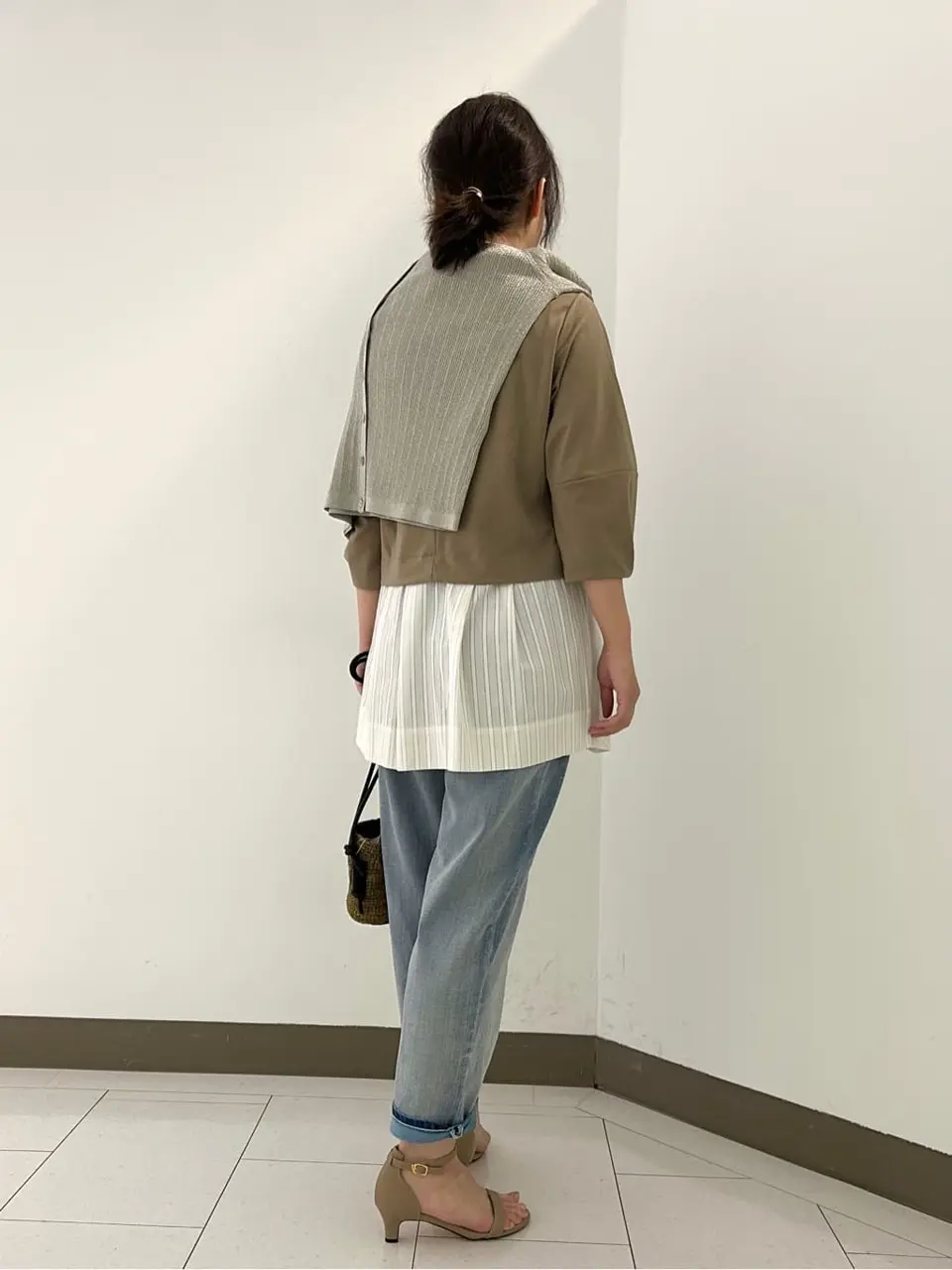 自由区 南 コーディネート画像