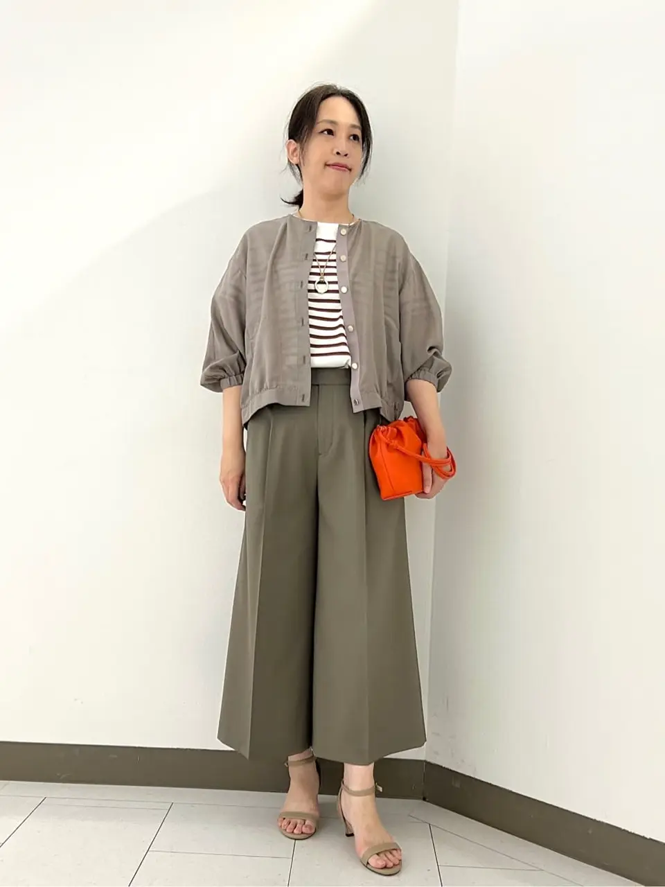 自由区 南 コーディネート画像