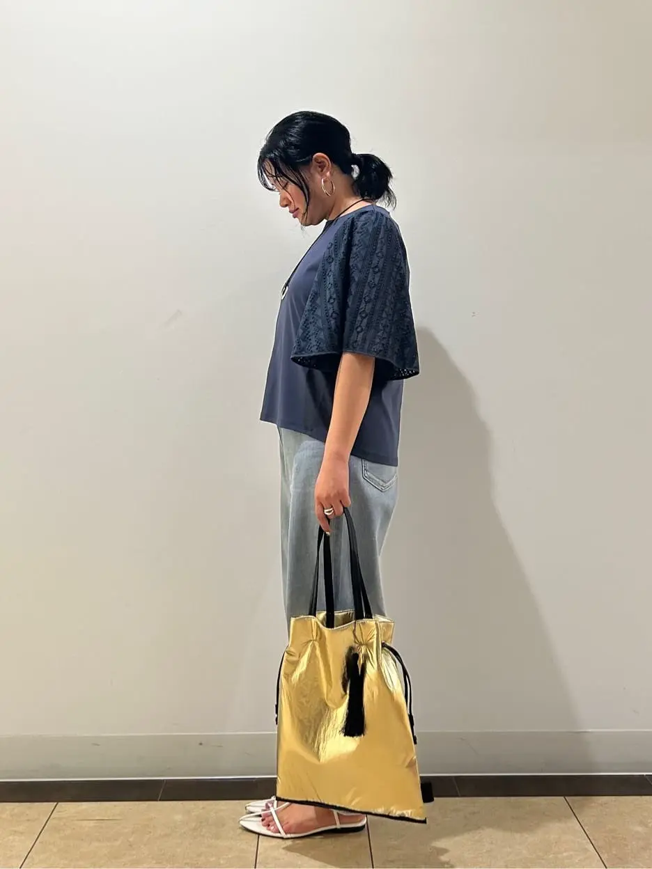 自由区 藤﨑 コーディネート画像