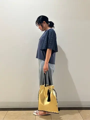 自由区 藤﨑 コーディネート画像