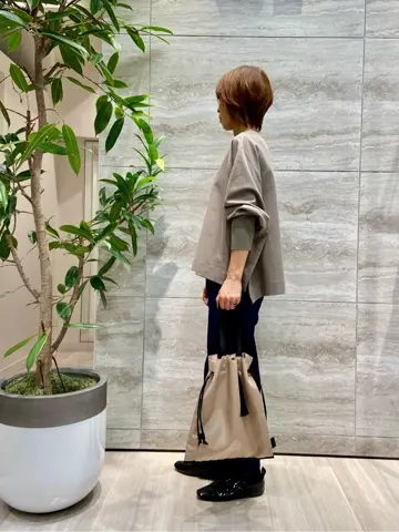 自由区 Ishii コーディネート画像