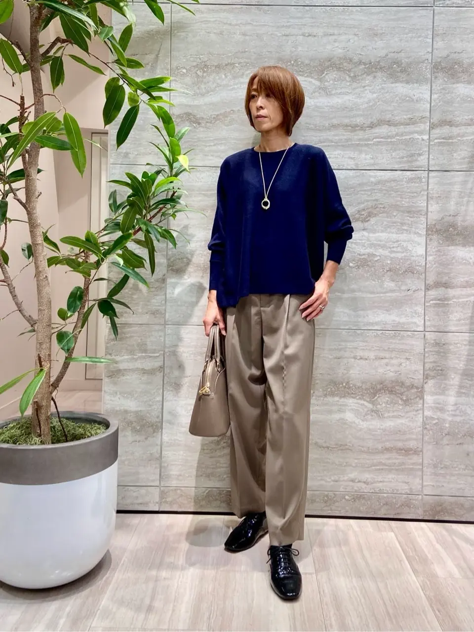 自由区 Ishii コーディネート画像