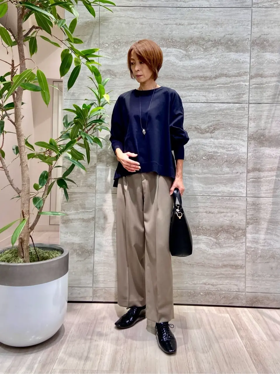 自由区 Ishii コーディネート画像