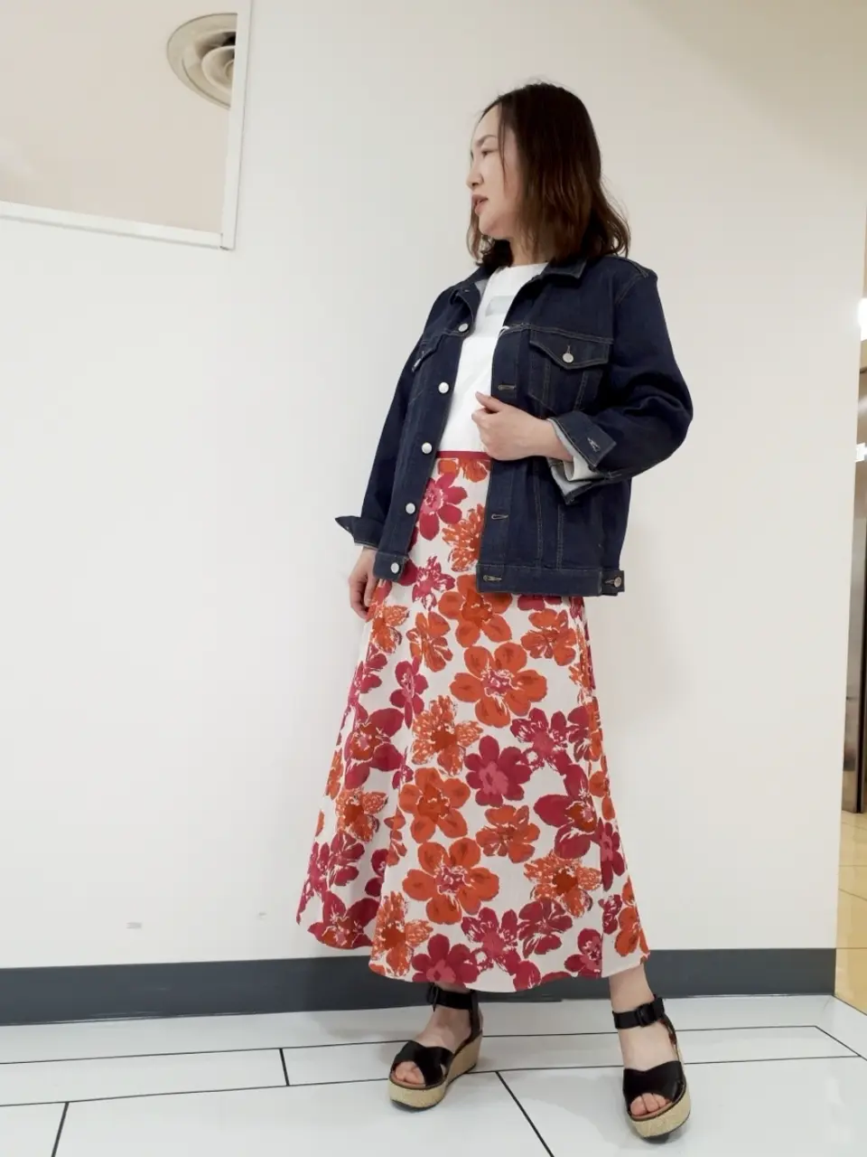  ナオミ コーディネート画像