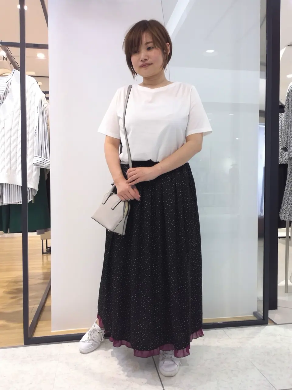 自由区 eri コーディネート画像