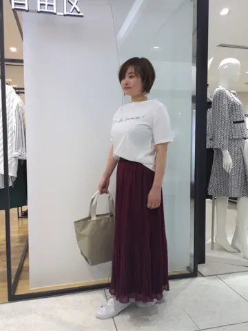 自由区 eri コーディネート画像