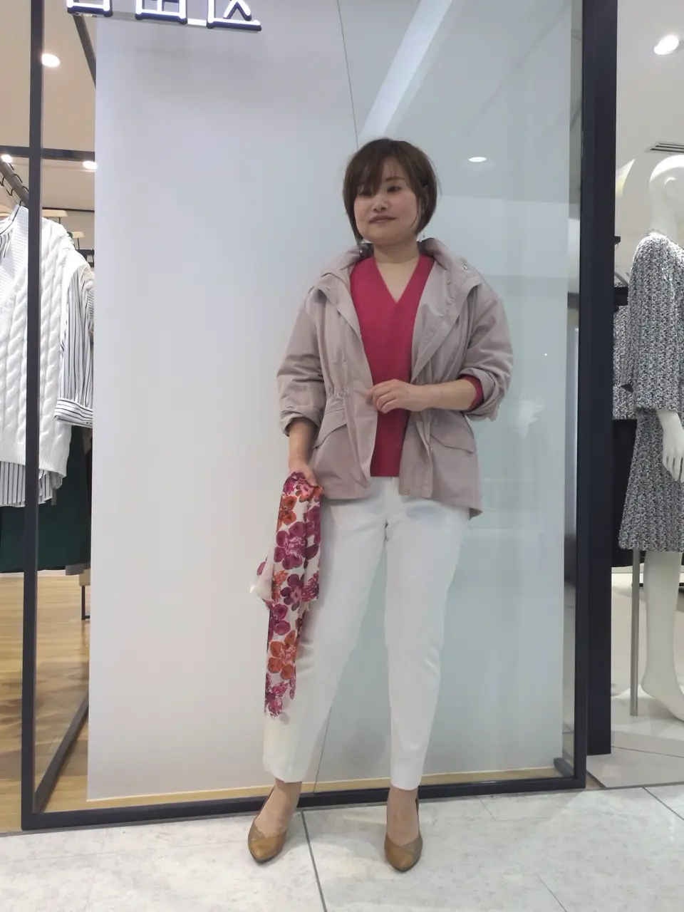 自由区 eri コーディネート画像