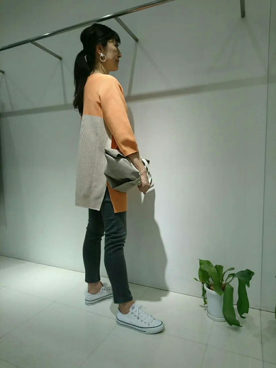  新保 コーディネート画像