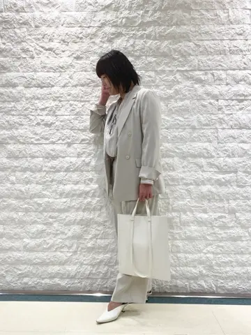 自由区 林 コーディネート画像