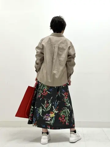 自由区 スタッフ コーディネート画像