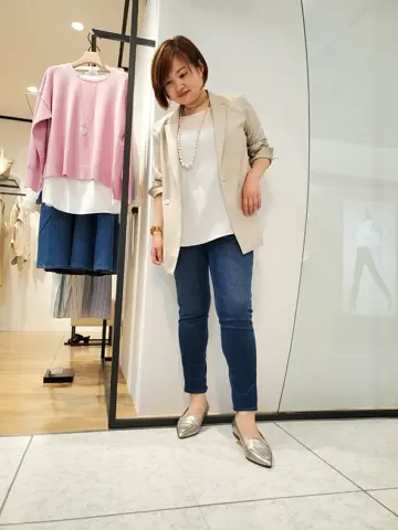 自由区 eri コーディネート画像